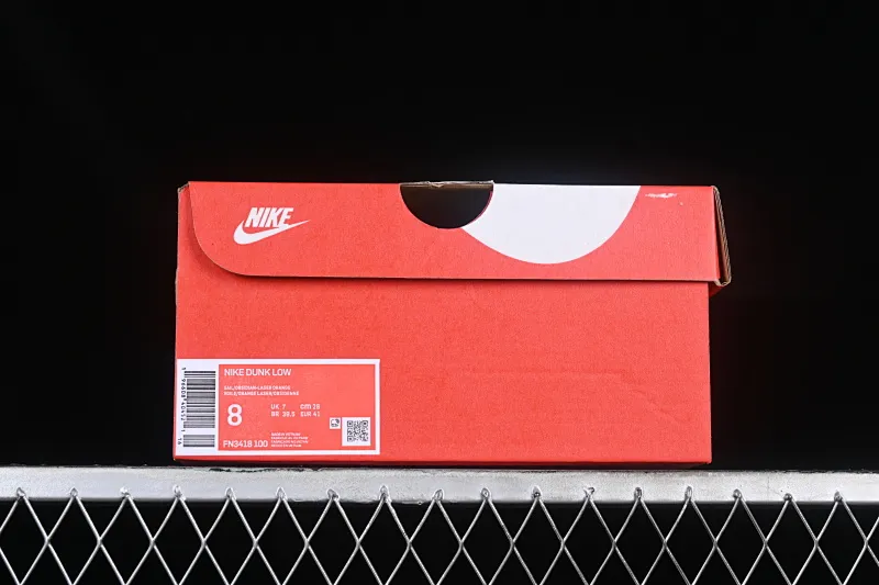 All categories Nk SB Dunk series Nk SB Dunk Low low-top sneakers Nk Dunk Low "Wear and Tear" distressed white orange SB low-top sports and leisure sneakers FN3418-100